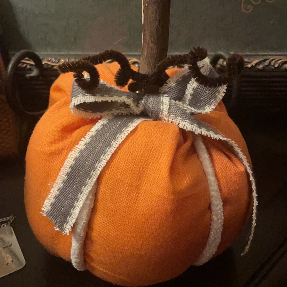 Homemade cloth pumpkins - Picture 3 of 3